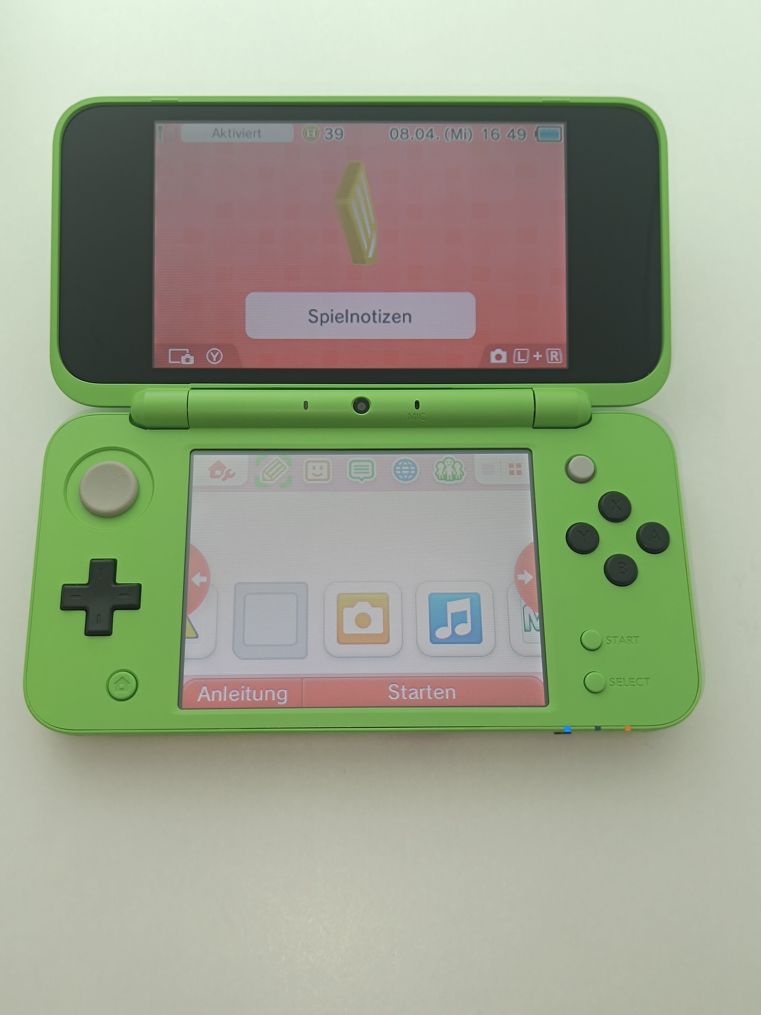 New Nintendo 2DS XL - Minecraft Edition