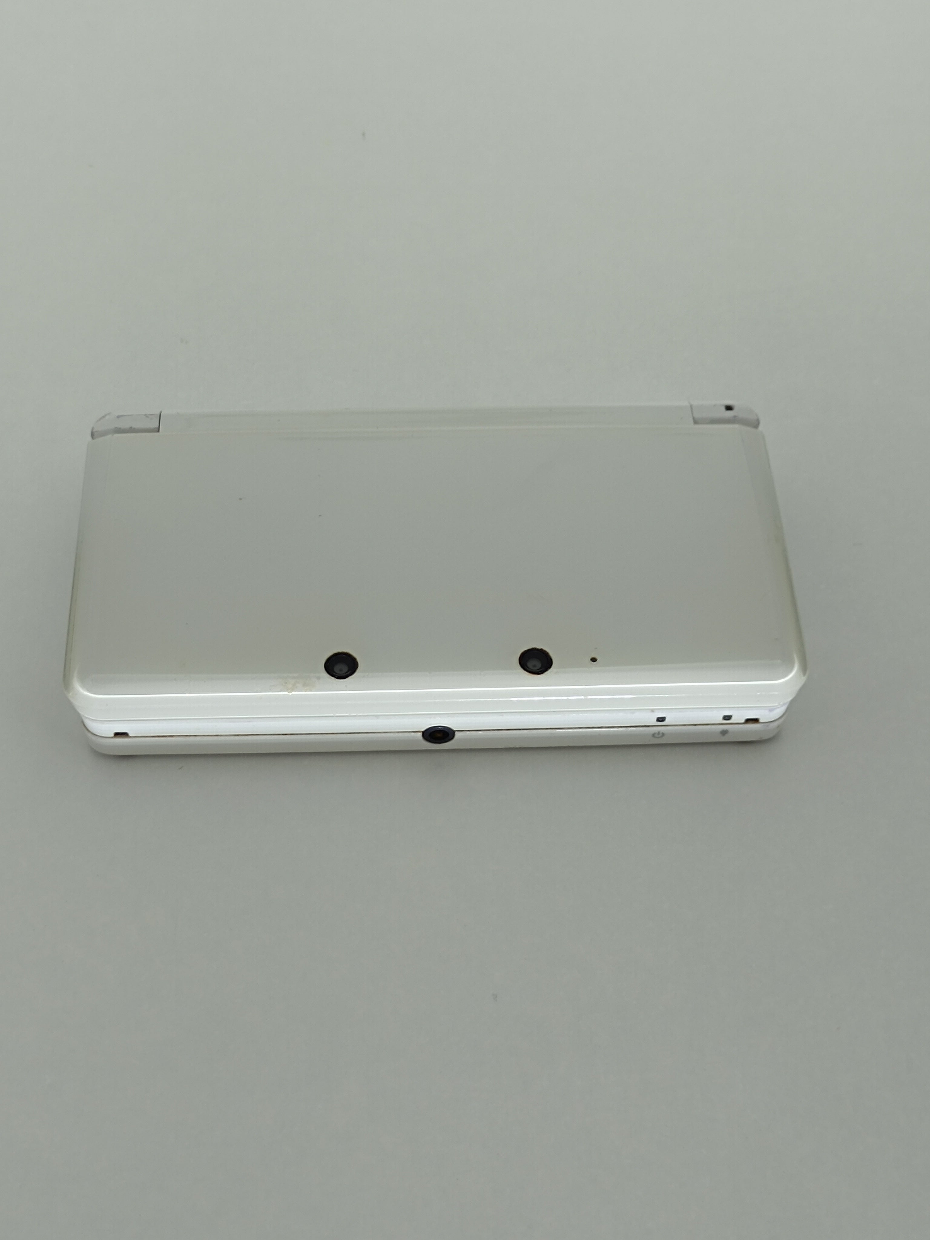 Nintendo 3DS - weiß - inkl. Ladegerät