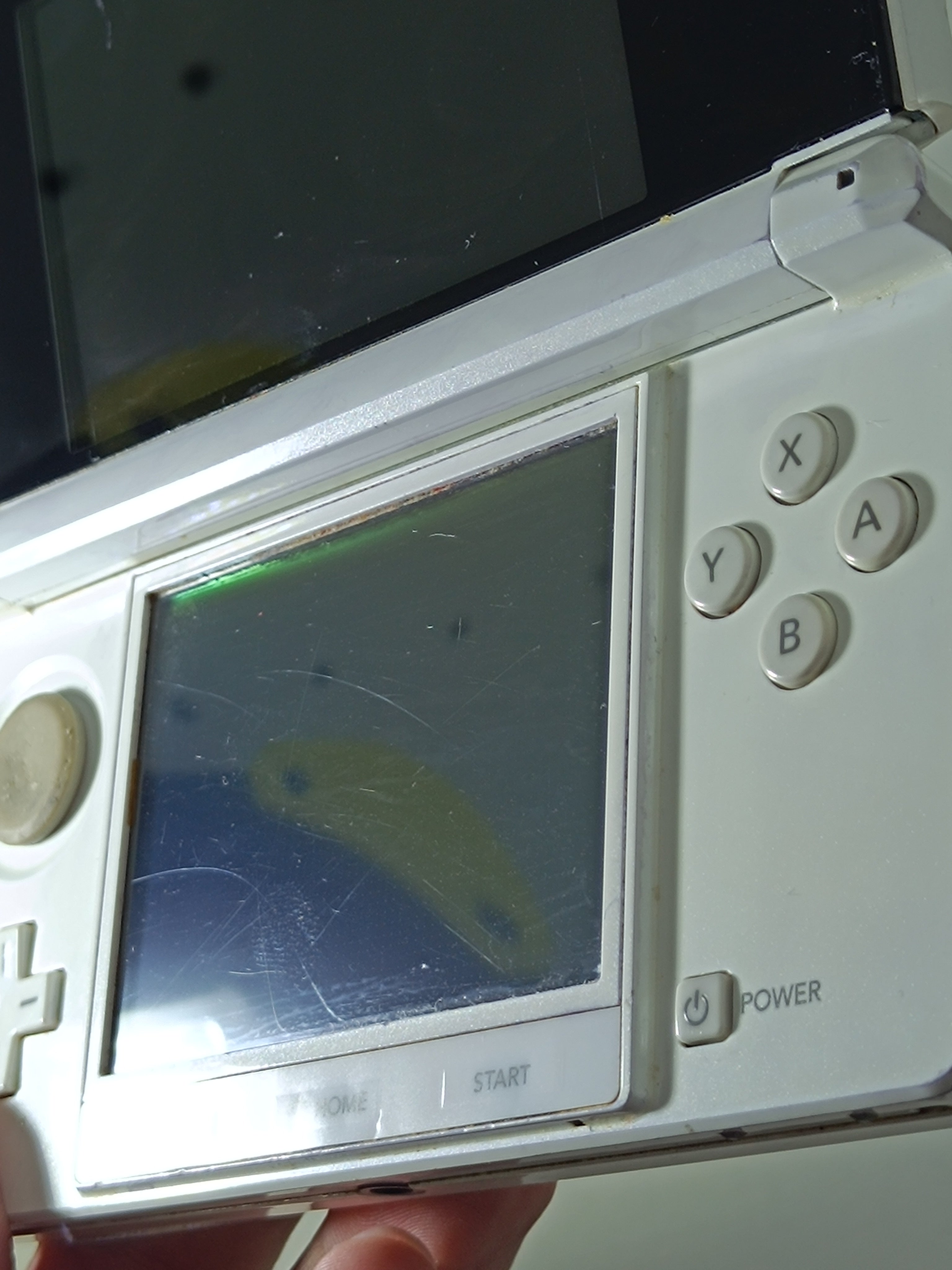 Nintendo 3DS - weiß - inkl. Ladegerät