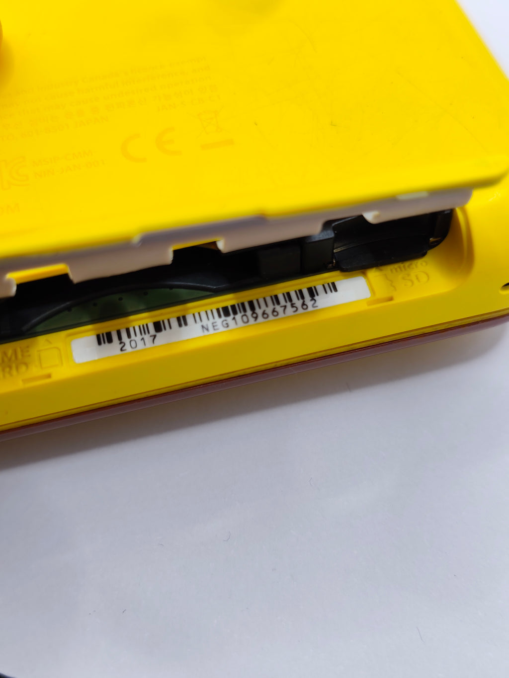 New Nintendo 2DS XL Pikachu Pokemon Edition - mit Bruch | Rarität
