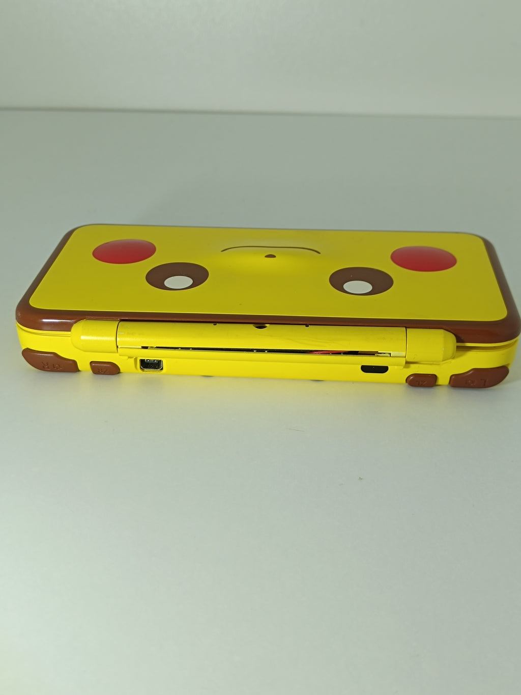 New Nintendo 2DS XL Pikachu Pokemon Edition - mit Bruch | Rarität
