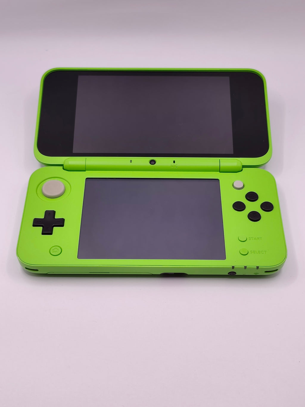 New Nintendo 2DS XL - Minecraft Edition