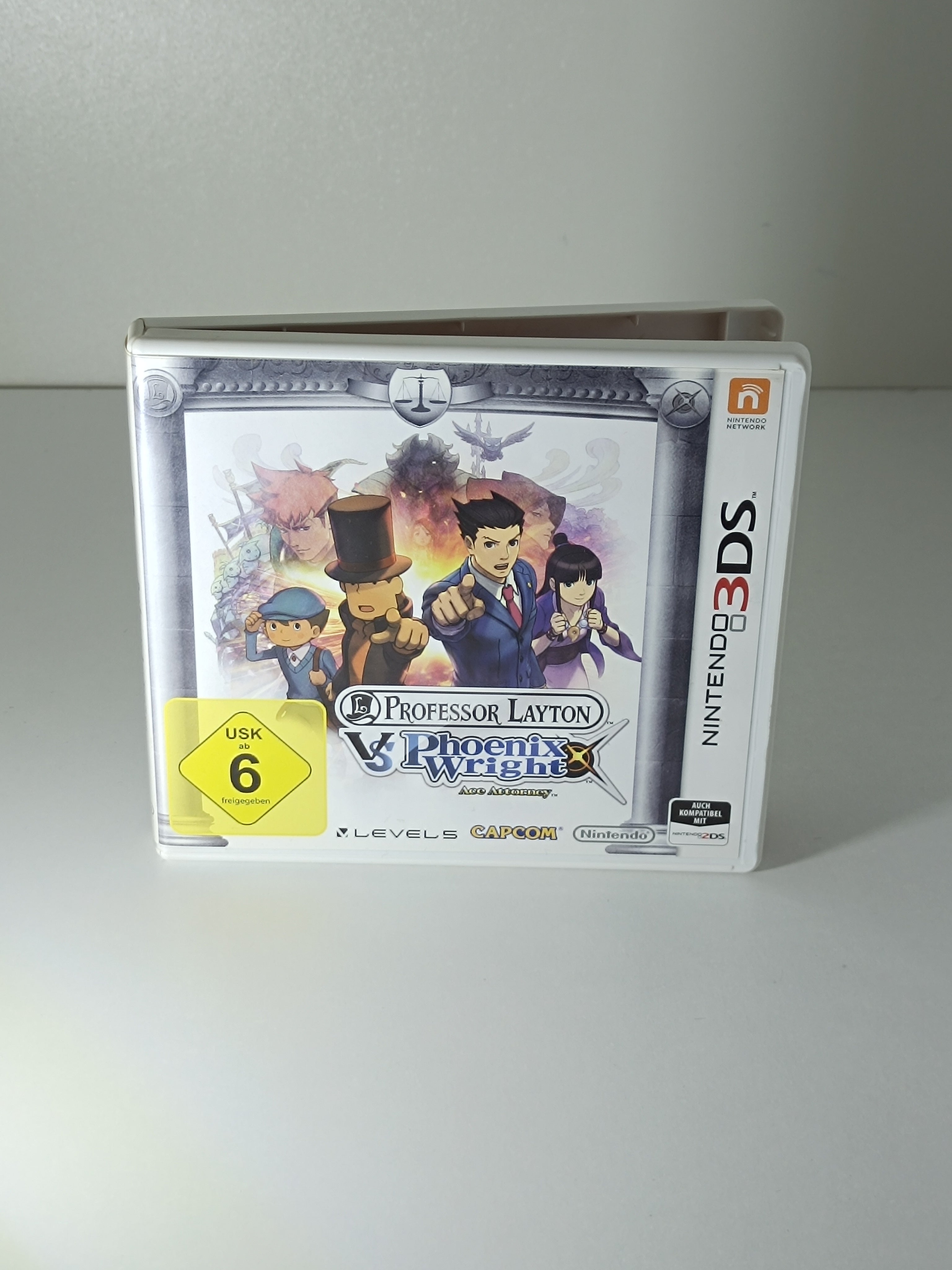 Professor Layton VS Phoenix Wright